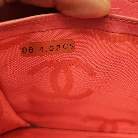 🔥SALE!! 🔥Chanel Cambon Oversized Organizer with Added Unbranded Strap - Picture 12 of 14